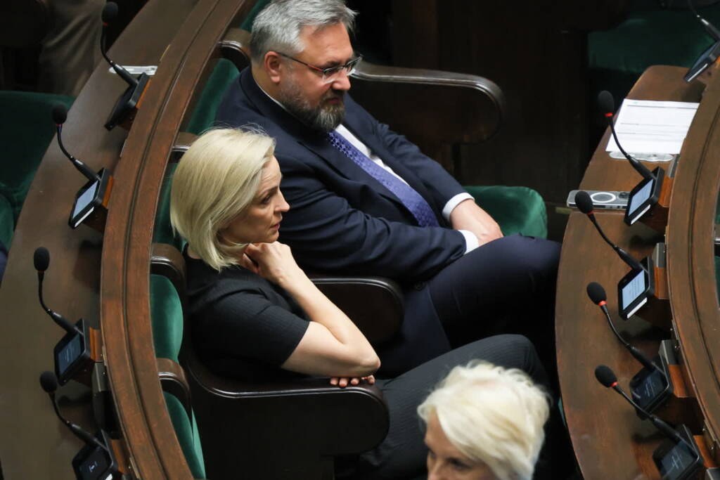 mid 25624084 2025 06 24 163723