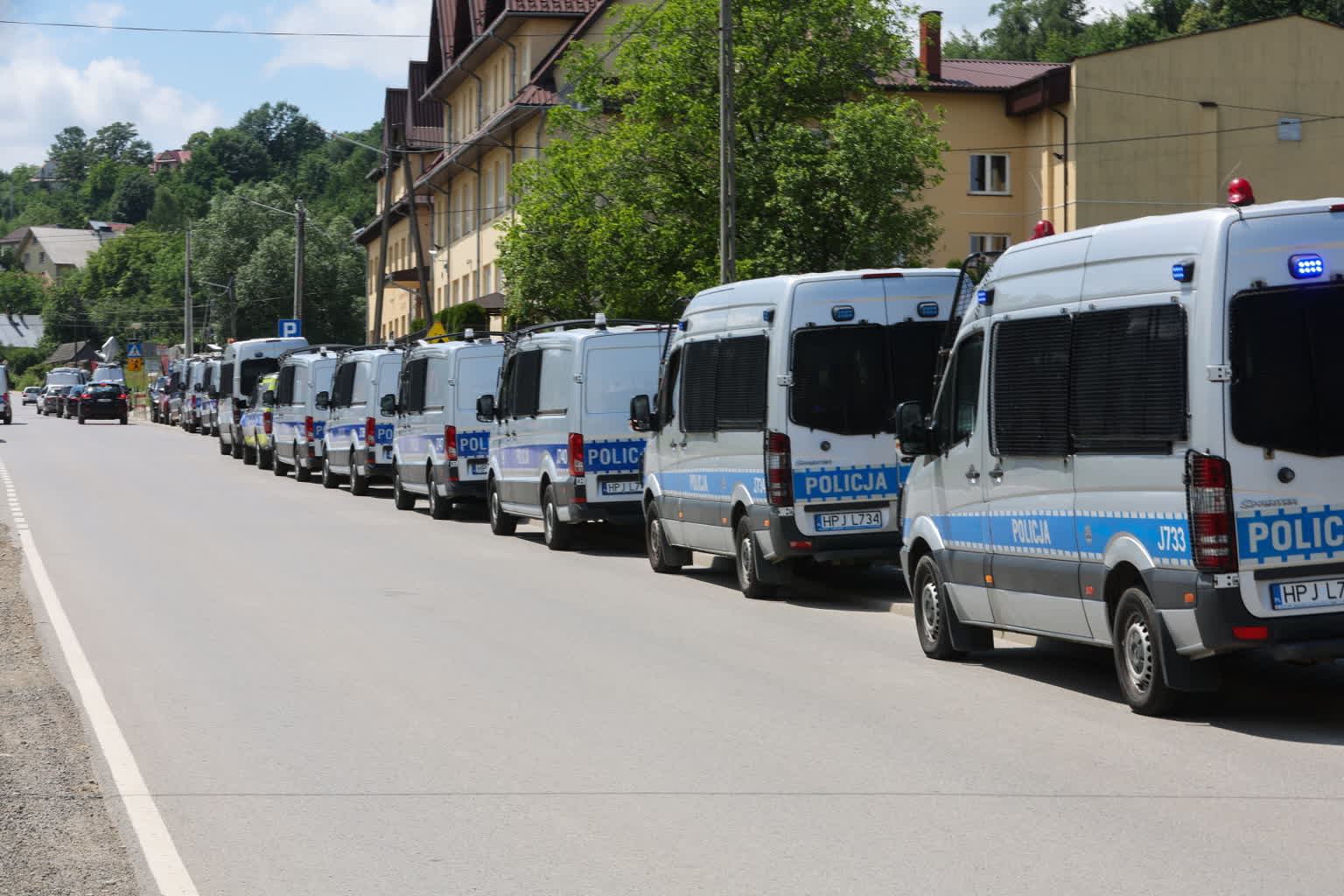 Małopolskie: trzecia doba obławy za podejrzewanym o zabójstwo 2 mid-25628170 (1).jpg