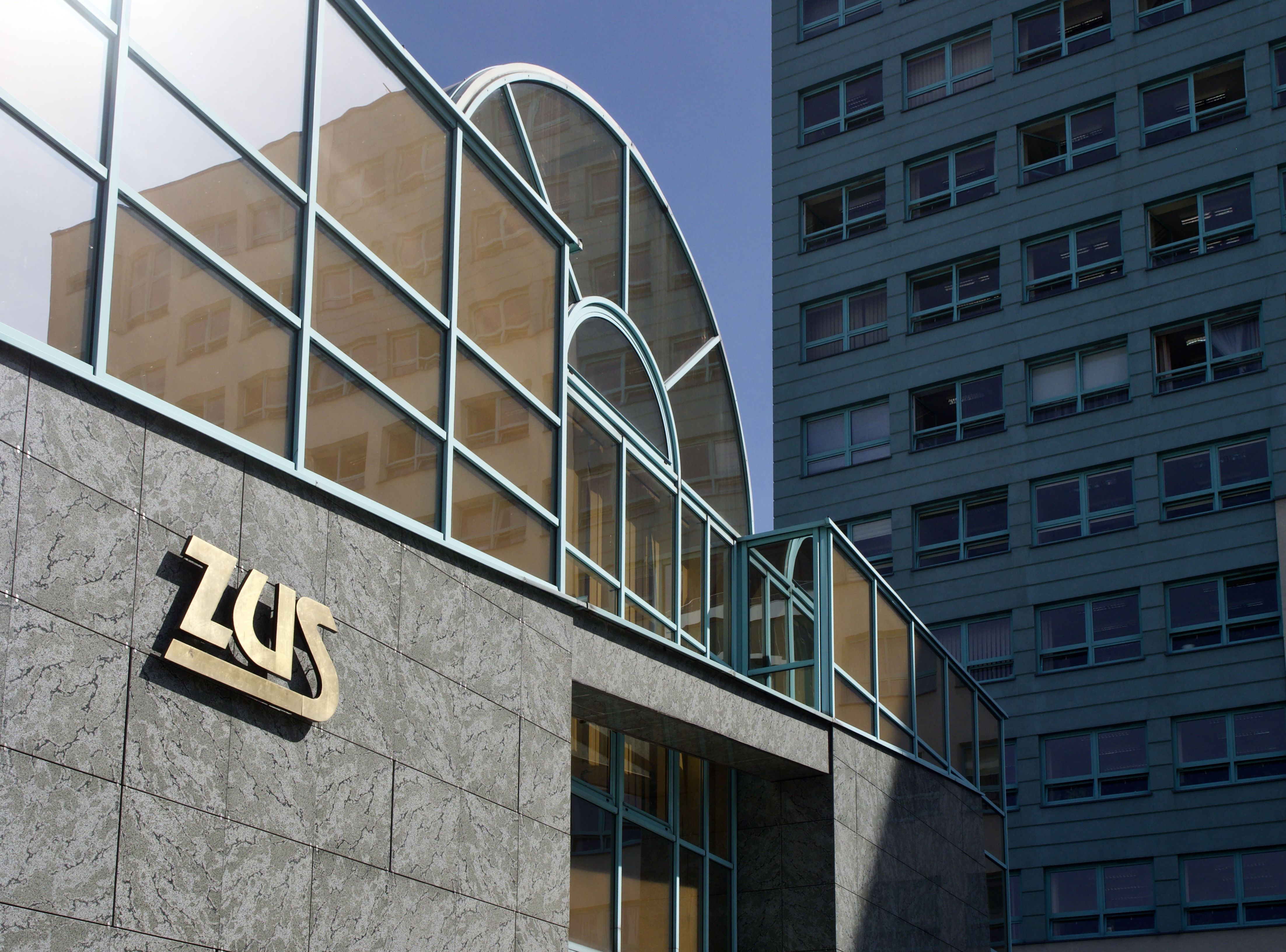 ZUS waloryzuje środki na kontach i subkontach