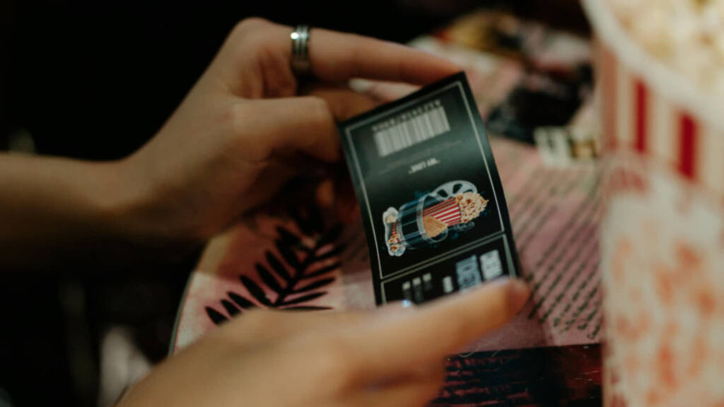 07.06.2025 Małgorzata Żurakowska "Bilecik miłosny" 1 pexels cottonbro 8261585 2025 06 06 131935