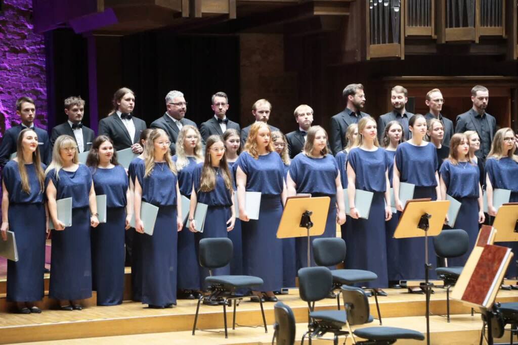 pm unia 270625 017 2025 06 27 220332