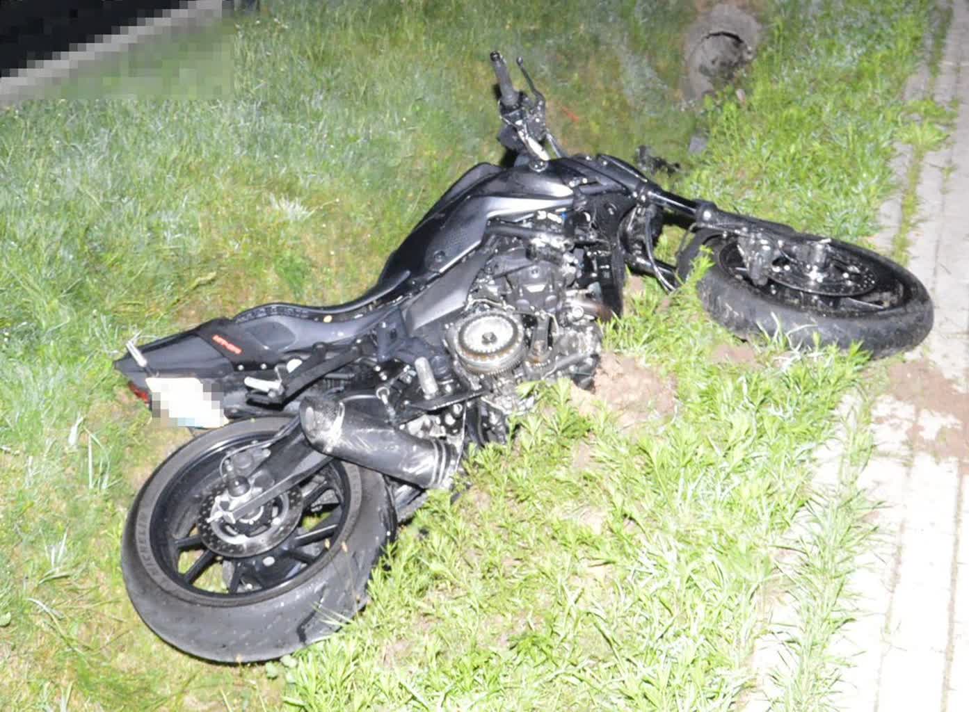Tragedia na drodze. Nie żyje 19-letni motocyklista 2 344-271417.jpg
