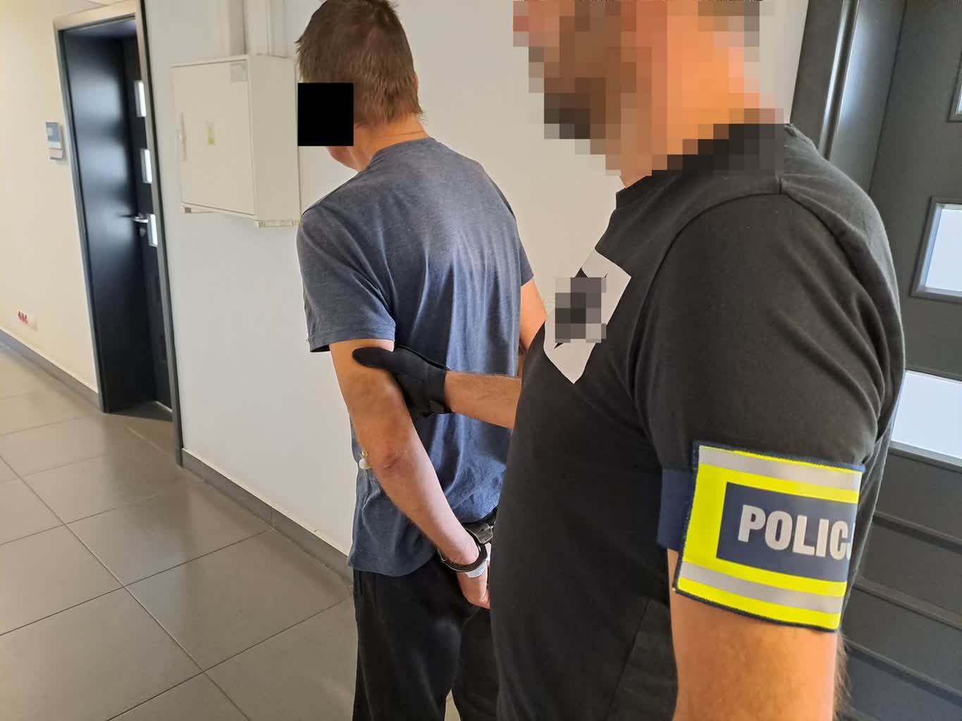 Kradzież u znajomego. 45-latek wyniósł złoto i biżuterię 2 357-272333.jpg