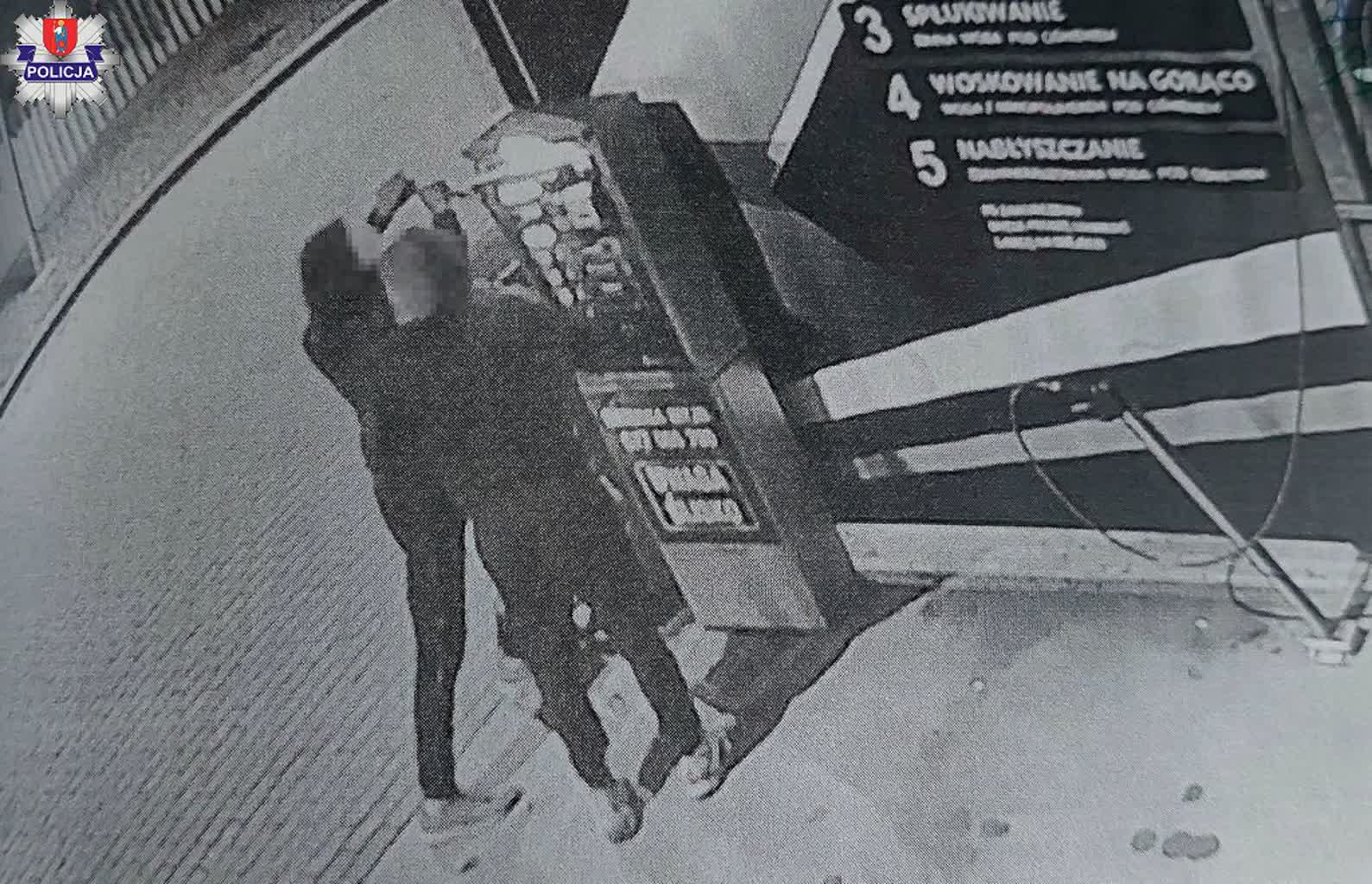 Policja rozbiła grupę włamywaczy z Zamościa. Próbowali uciec autostradą