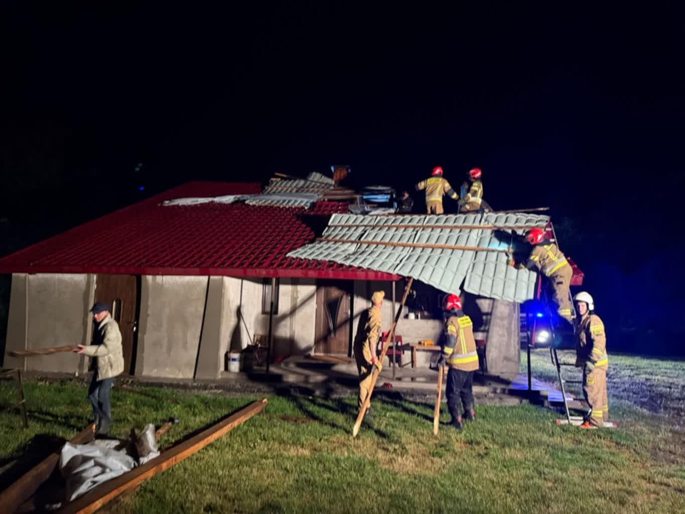 Zniszczone budynki, ewakuacje i setki interwencji. Burze w Lubelskiem 2 515440006_1030586452578553_8651834089955684003_n.jpg