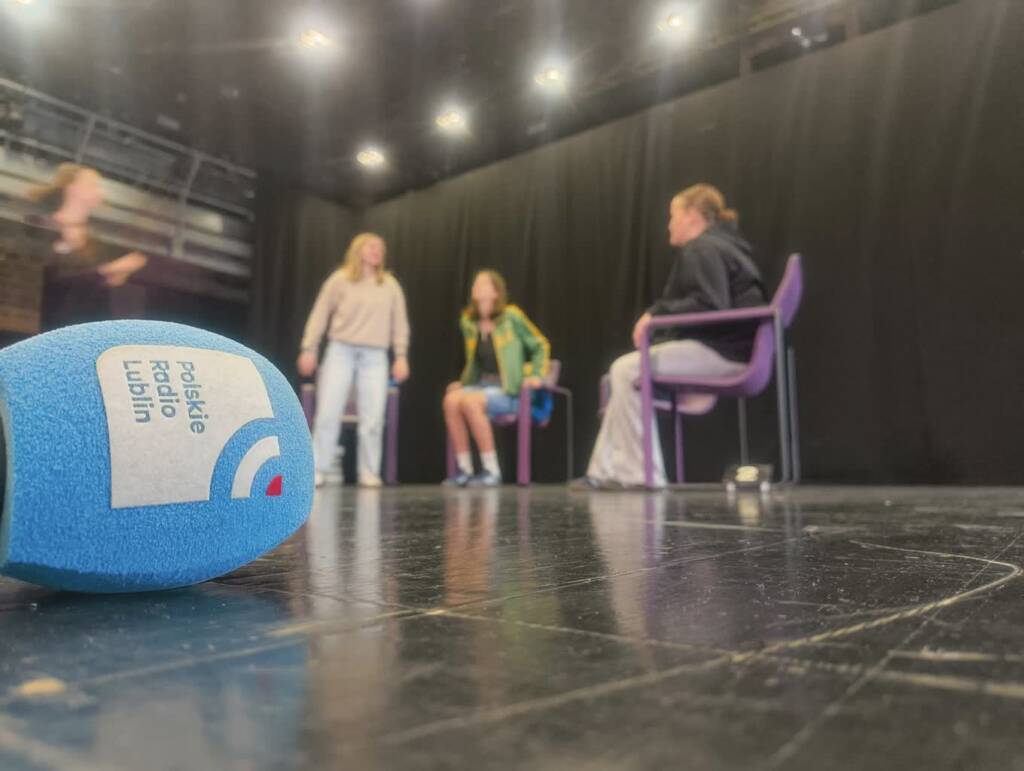 Młodzież ma głos. Uczniowie tworzą własny spektakl teatralny 3 521297161 24139661655667578 8449003565722308468 n 2025 07 17 175023