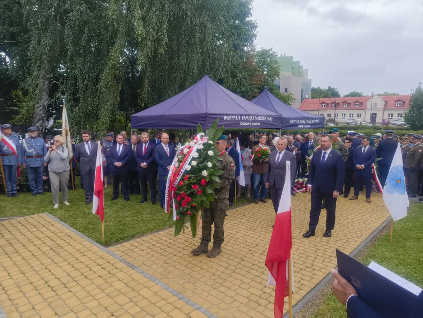 W Lublinie upamiętniono ofiary rzezi wołyńskiej 2 9c897f16-606c-4597-b149-3ac602fe8beb.jpg