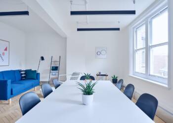 chairs 2181994 1280 2025 07 28 174650