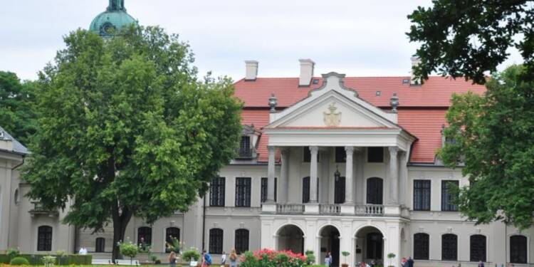 „Spójrz mi prosto w twarz. Abakanowicz i inni”. Nowa wystawa w Muzeum Zamoyskich w Kozłówce 1 kozlowka 2023 10 08 110512 2025 07 25 083235