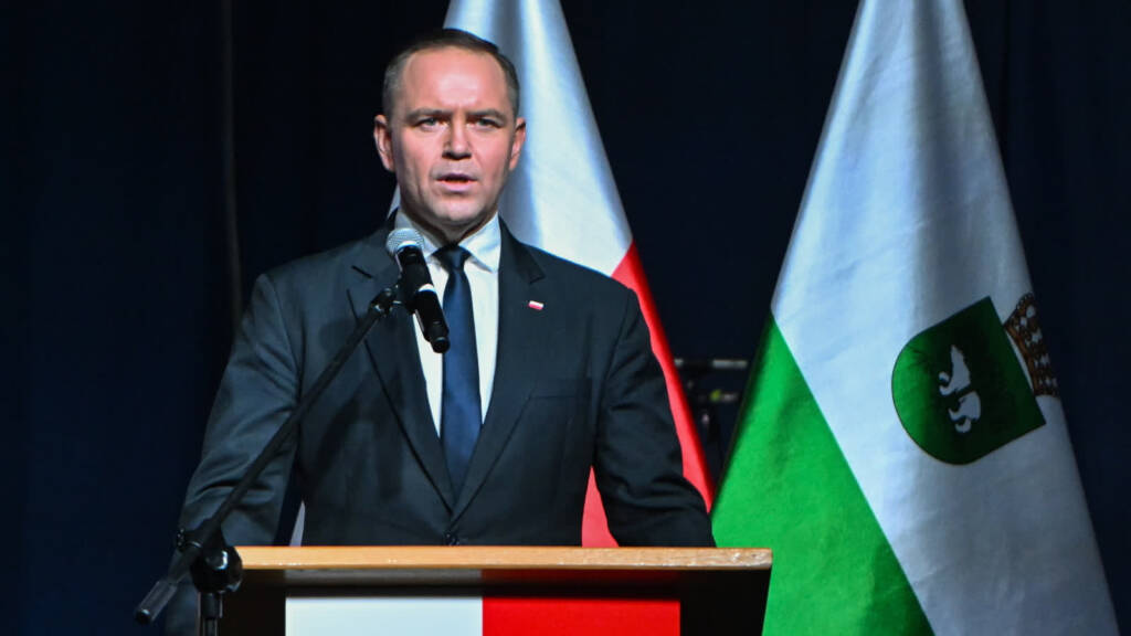 mid 25711624 2025 07 11 215846