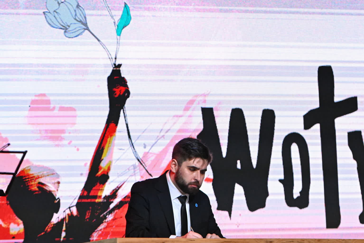 Karol Nawrocki apeluje o pełnoskalowe ekshumacje na Wołyniu 5 mid-25711658.jpg