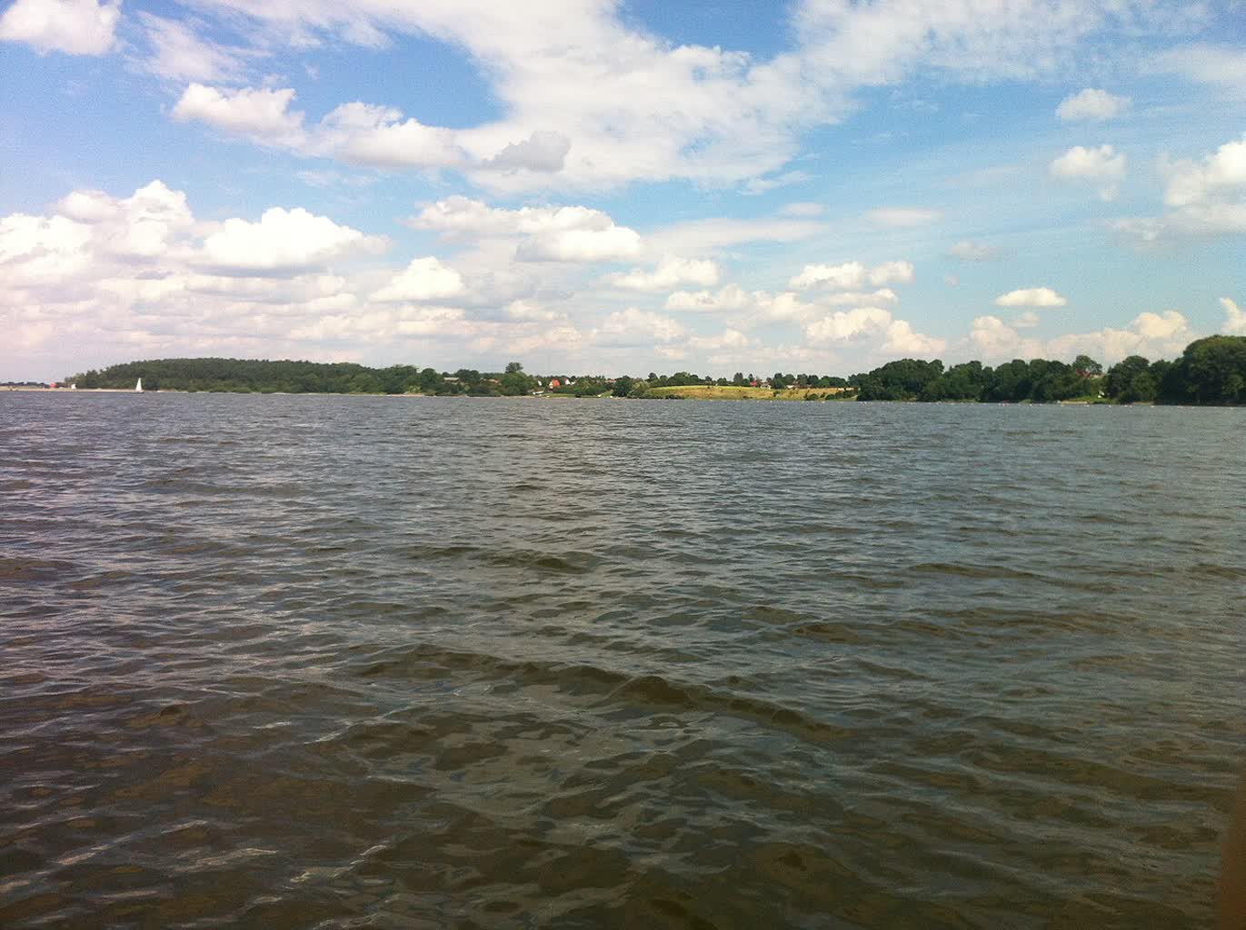 Czerwona flaga nad kąpieliskami. Sprawdź, gdzie nie wolno się kąpać