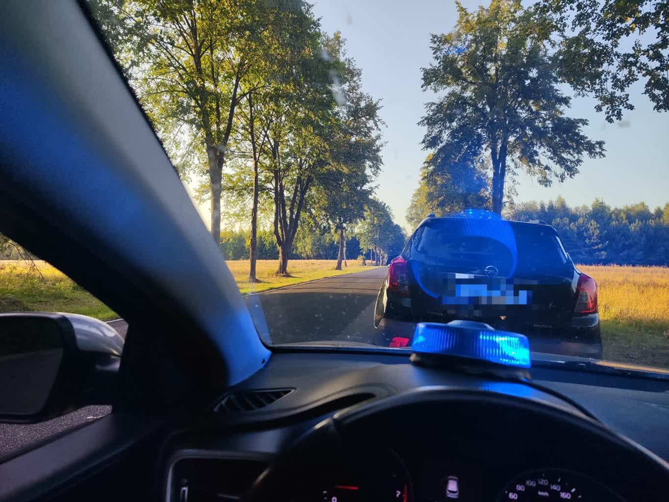 Wracała z dziećmi znad jeziora. Była pijana