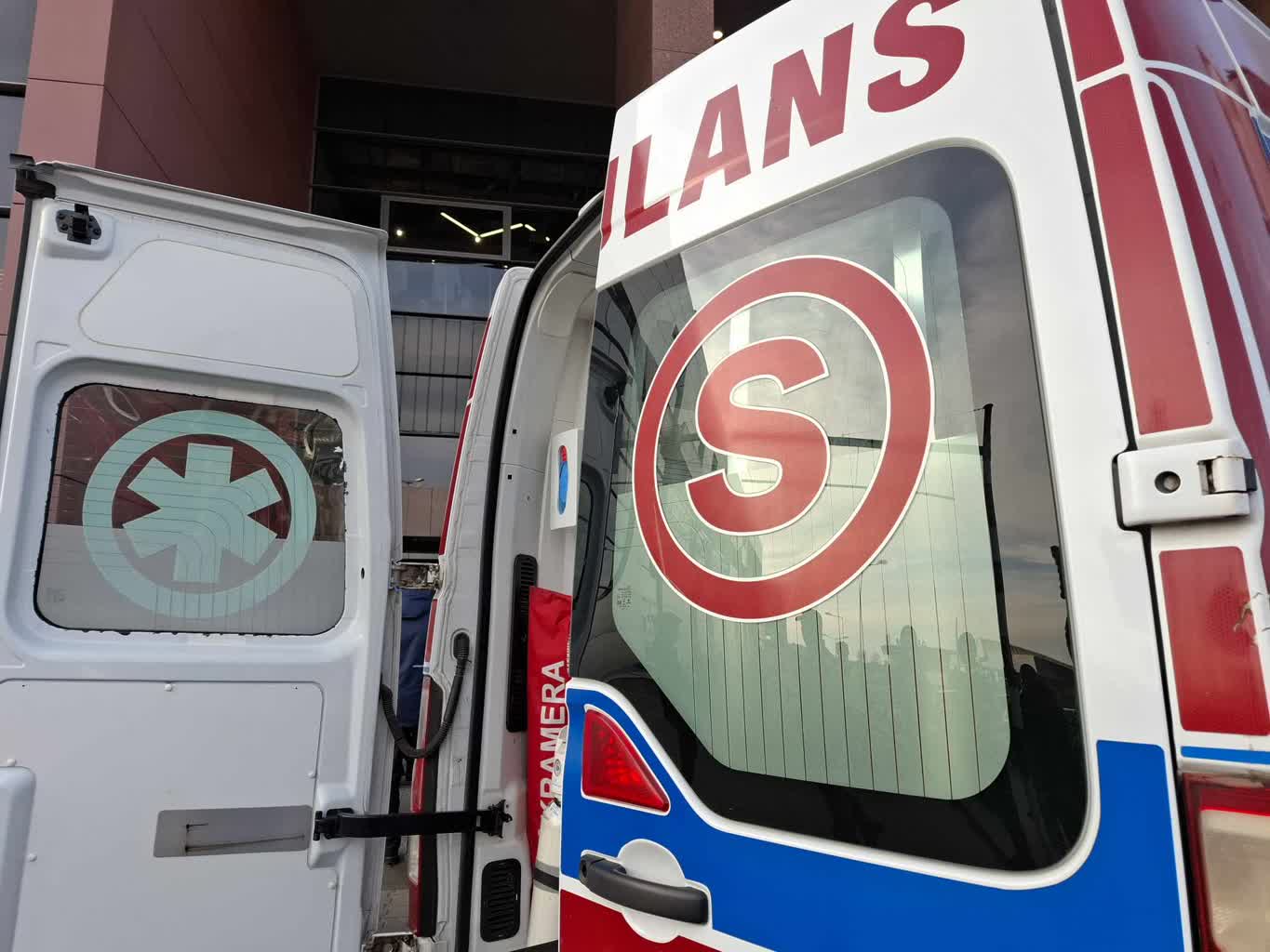 Wchodzą zmiany w systemie ratownictwa medycznego. Co to oznacza dla pacjentów?