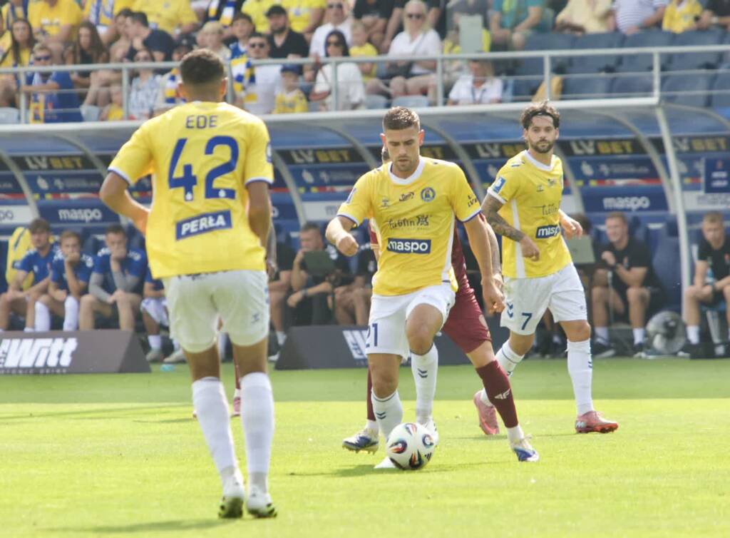 6k3d2537 2025 08 24 204303