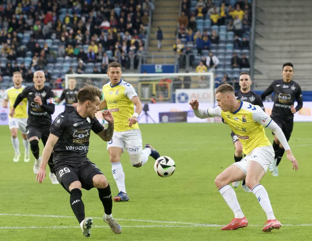 6k3d4569 2025 08 15 200908