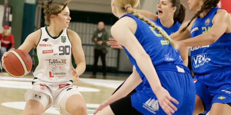 „Zespół utalentowany rzutowo”. Intensywne przygotowania do sezonu lubelskich koszykarek 1 azs umcs 1