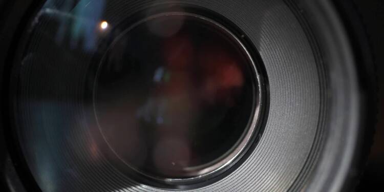 camera lens 7012014 1280 2025 08 22 084053
