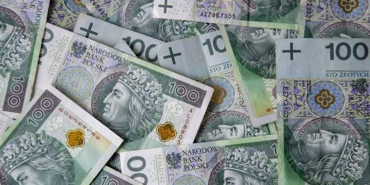 euro banknotes 5473286 1280 2025 06 29 122854 2025 08 19 130607