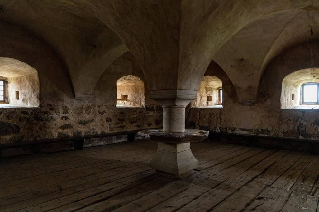 knight hall 4589673 1280 2025 08 03 162423