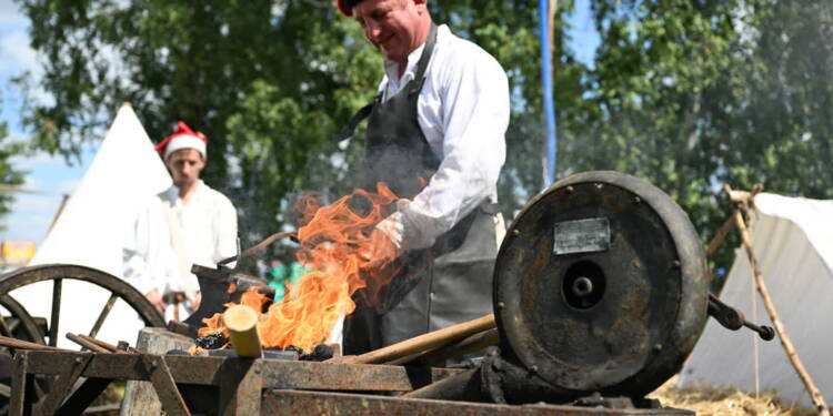 mid 25817105 2025 08 17 171846