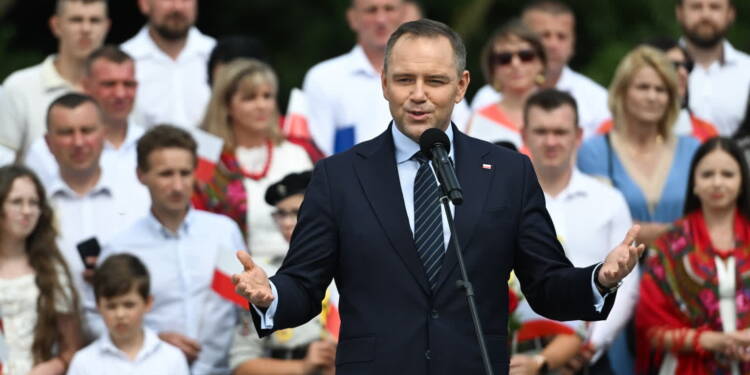 mid 25817120 2025 08 17 151223