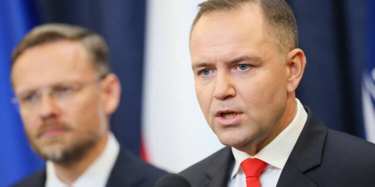 mid 25825123 2025 08 25 163024