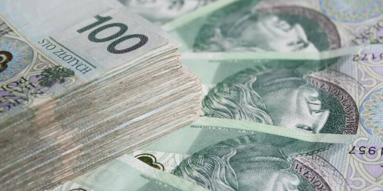 money 4027746 1280 2025 08 01 213639