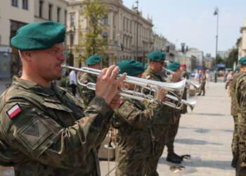 86. rocznica wybuchu II wojny światowej. Uroczystości w Lubelskiem 10 2024-09-01T11:18:31:70 , Fot. Piotr Michalski
2024.09.01. LUBLIN . ROCZNICA WYBUCHU II WOJNY SWIATOWEJ . PRZEMARSZ Z KOSCIOL GARNIZONOWY ORAZ UROCZYSTOSCI NA PLAC LITEWSKI .
FOT. PIOTR MICHALSKI