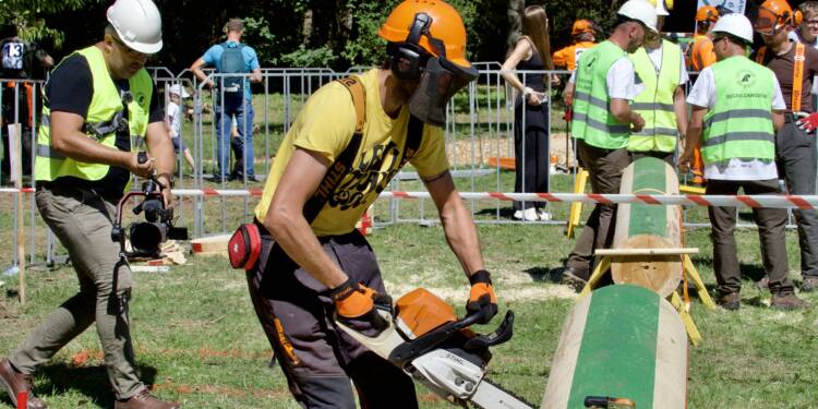 "Starcie tytanów" i "Siekierezada". Widowiskowe zawody w międzynarodowym standardzie 1 OLYMPUS DIGITAL CAMERA