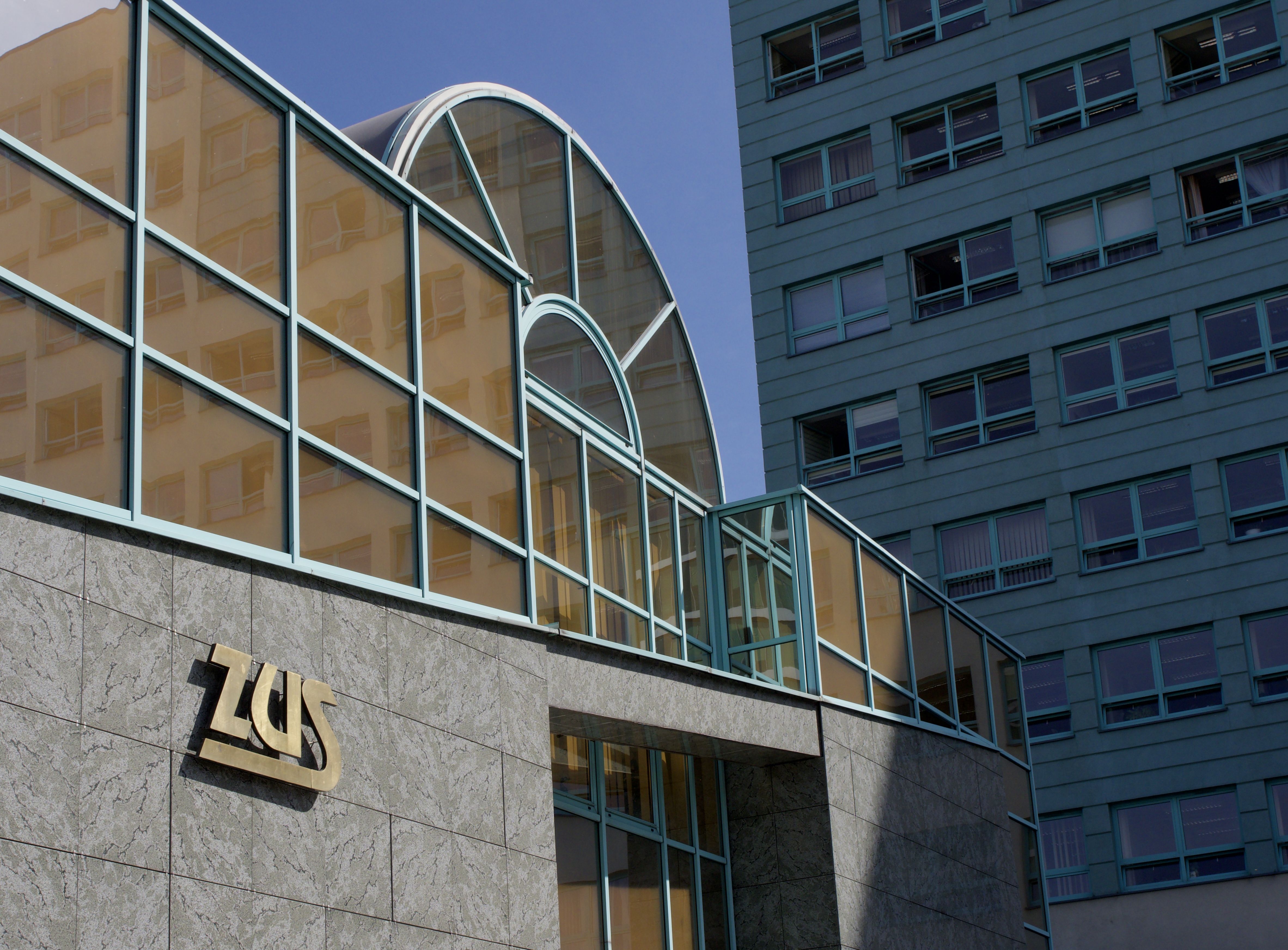 Co robimy na zwolnieniu lekarskim? Efekty kontroli ZUS