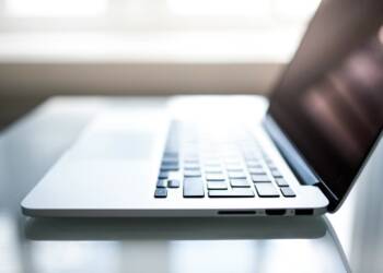 14.08.2025 Cyfrowy świat - podstawy korzystania z Internetu kluczowe 7 pexels natri 792199 2025 08 14 082831