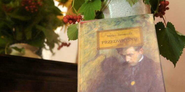 2018-09-08T13:01:51:00 ,  Fot. Piotr Michalski  Czytanie Przedwiosnia 2018 . Ogrod Botaniczny . Gra¿yna Lutoslawska . Jozef Szopinski .