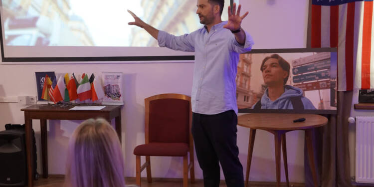 "Lato z KUL". Rajchertówka znów gościła młodych Polaków z całego świata 1 zdj 2025 08 12 120239