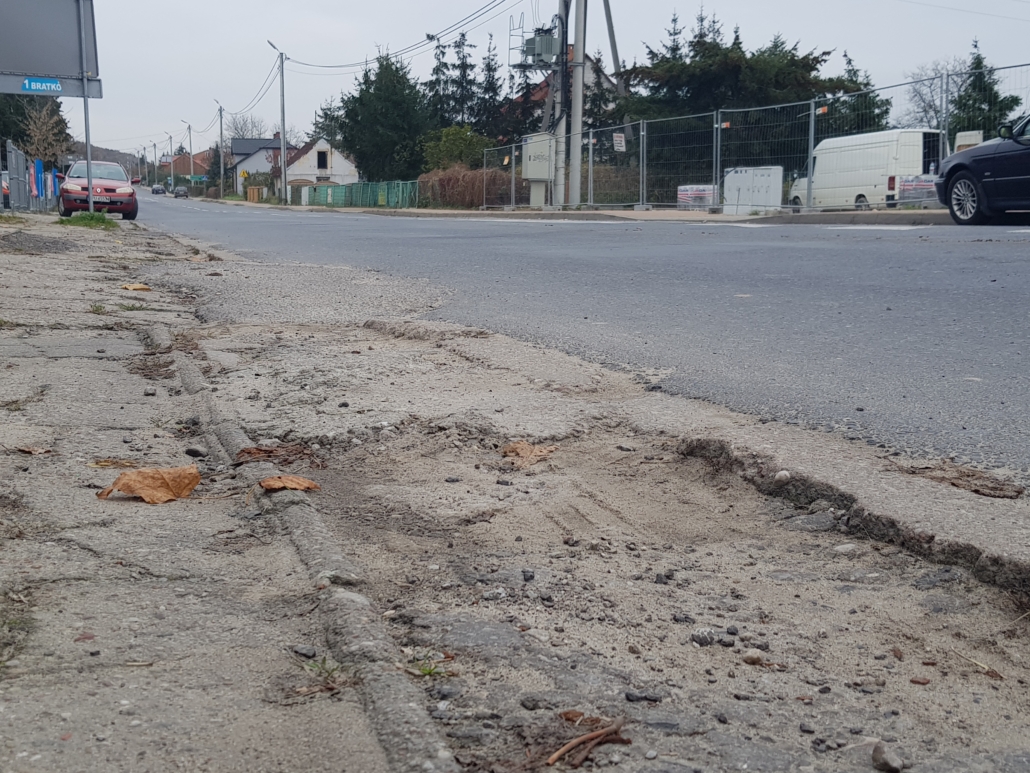 „Jesteśmy bezradni”. Mieszkańcy apelują o remont