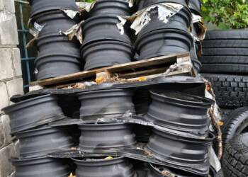 Felgi warte ćwierć miliona. Dwaj pracownicy z zarzutami kradzieży 2 350 275005