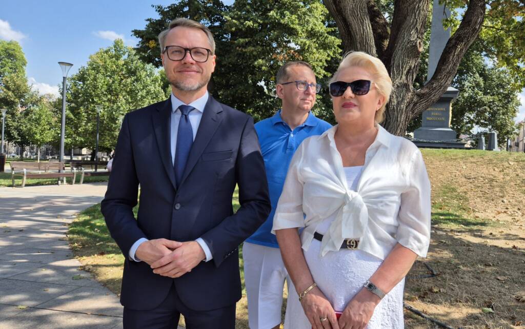 5143a7f1 5a36 494a 83c2 d7651c59638a