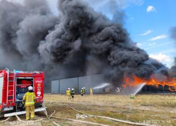 Powiat łukowski: ogromne straty po pożarze w bazie transportowej 3 542823083 1099484052325498 962623205570084405 n