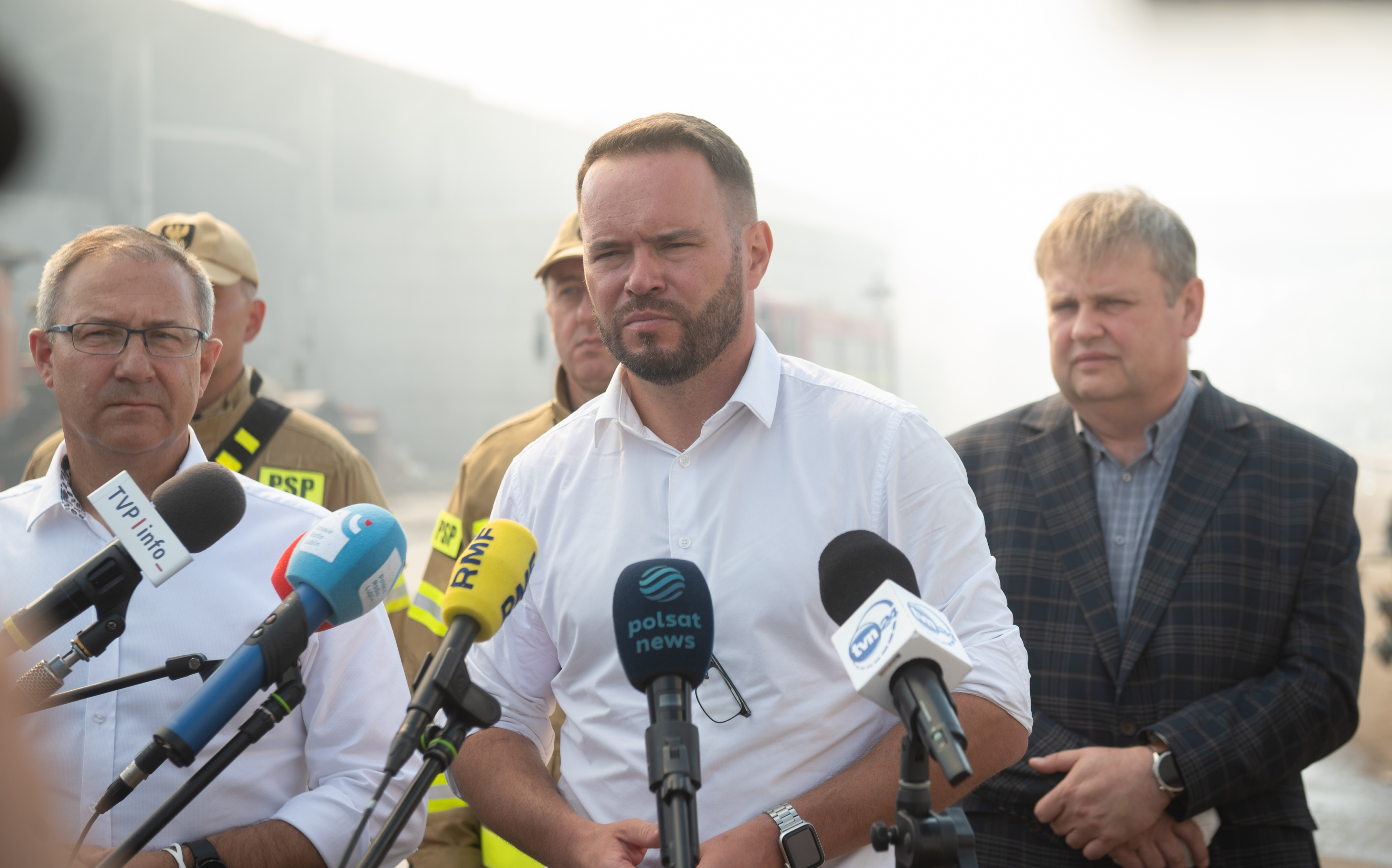 Wielki pożar w sortowni. Czy to koniec problemów dla mieszkańców? [ZDJĘCIA]