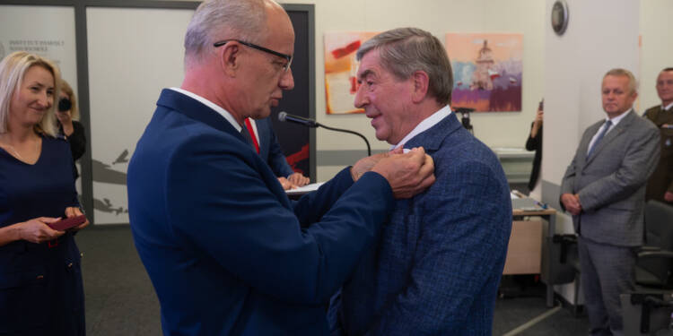 EAttachments8950110366fd8c4f30dc15f0c11ecde7135ff2d xl