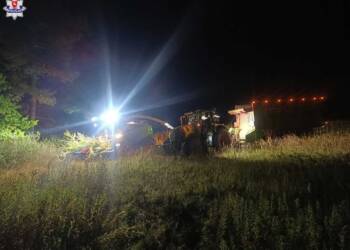 Groźny wypadek na polu. Mężczyzna porażony prądem 5 EAttachments8967944c2f4c7745c4cf535b351bf8baa929438 xl