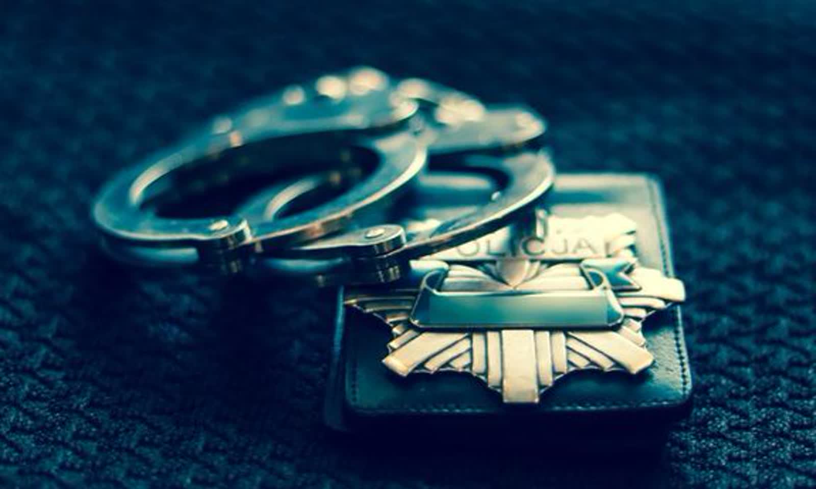 Pijany kierowca zatrzymany przez policjanta jadącego na służbę