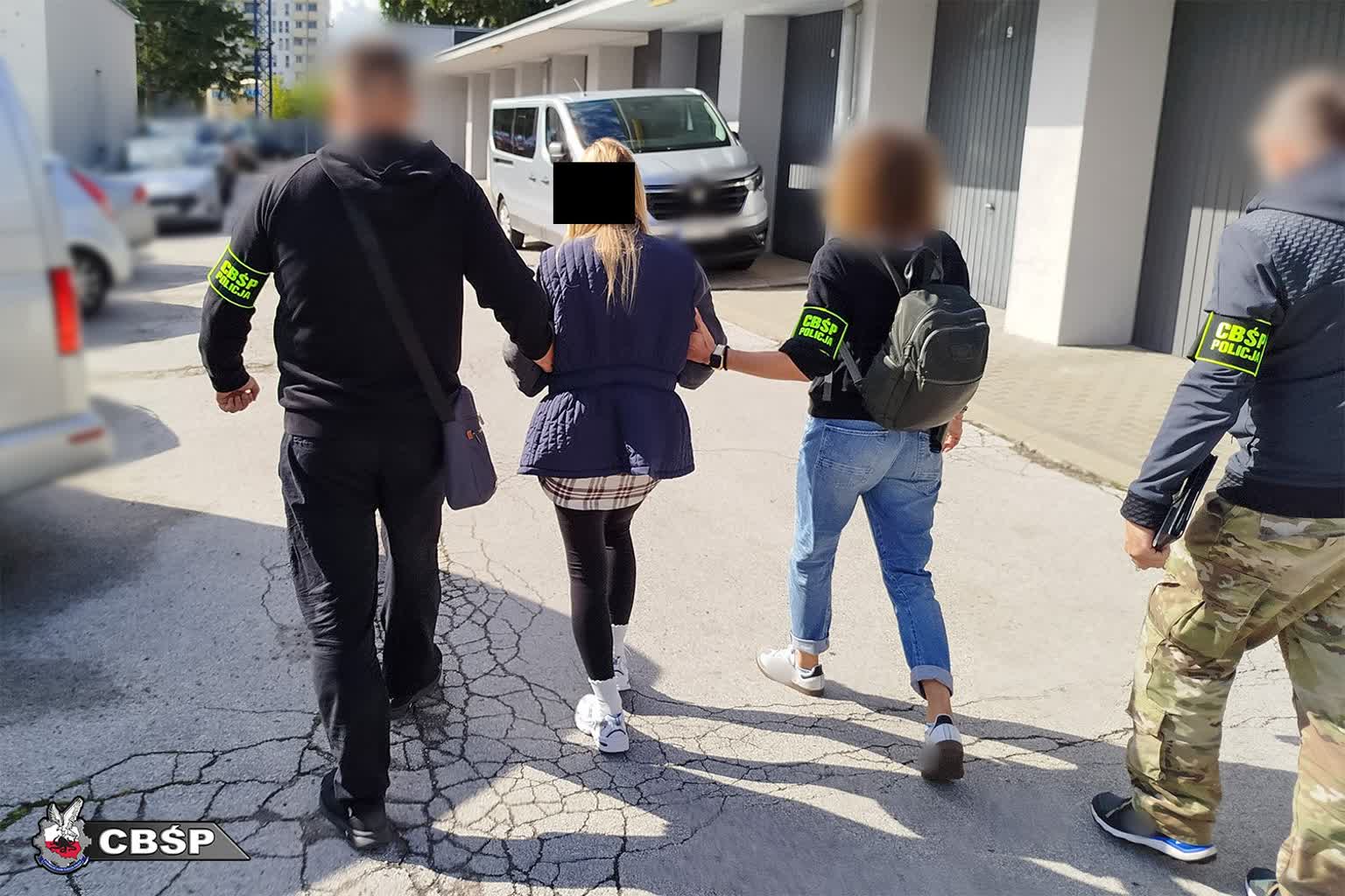 Wyłudzali VAT i handlowali z Rosją oraz Białorusią. Zatrzymało ich CBŚP 2 3-459465.jpg