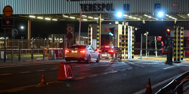 "Odprawy odbywają się bardzo sprawnie". Granica z Białorusią znów otwarta 1 EAttachments89776176db2e909d6a870a0e212e7b8fa6851d3 xl