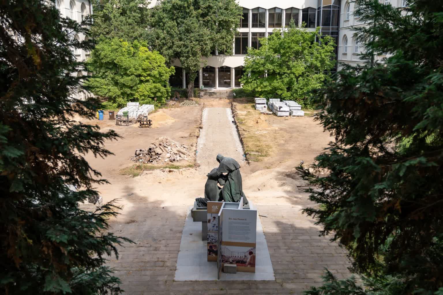 Praca wre. Gmach główny KUL przechodzi remont [ZDJĘCIA]