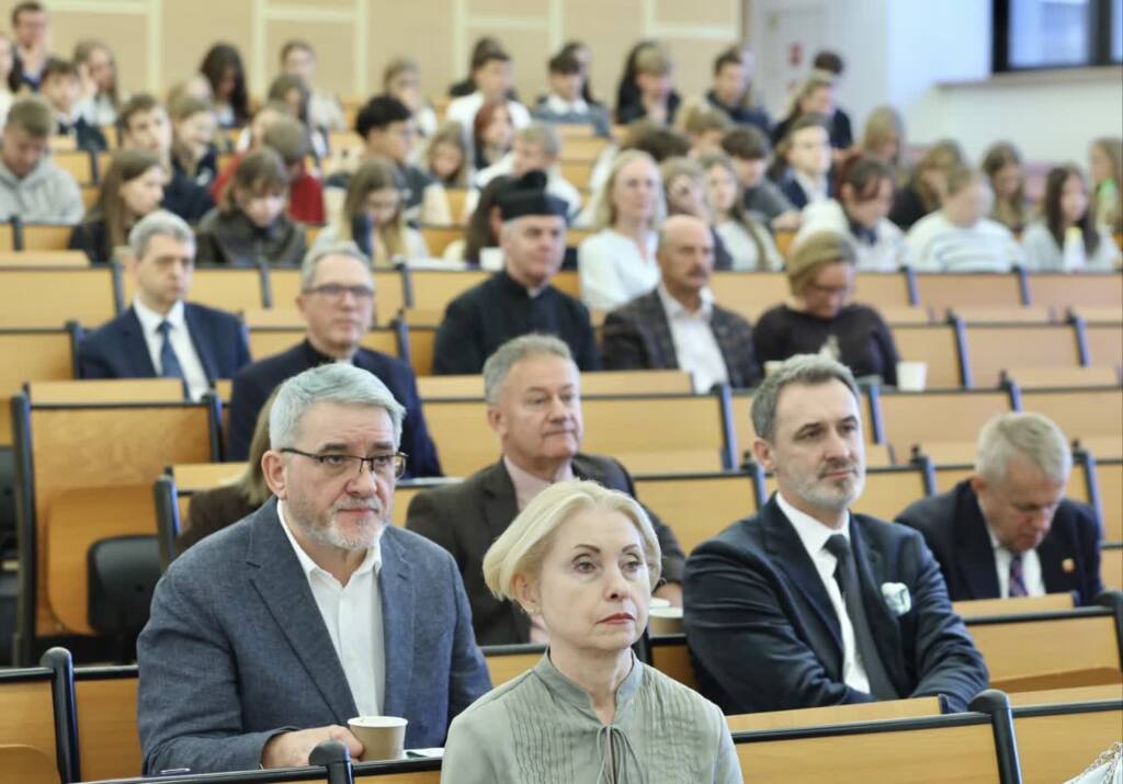 EAttachments8980222e41cc5af352983e6d44148e3390ad4af xl