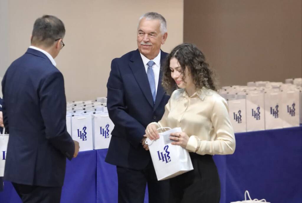 EAttachments89816088754bab94a07e9b7b996c2a5992fa9b7 xl