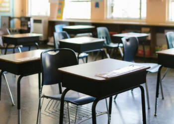 Nauczyciel miał molestować uczennice. Dyrektorka zawieszona przez ratusz 9 EAttachments8984254197fa493dc99a4de8262f0246069f317 xl