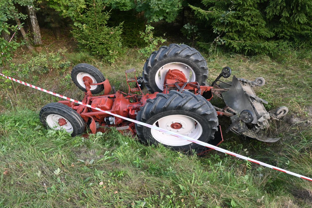 Tragedia w czasie prac rolnych. Nie żyje traktorzysta