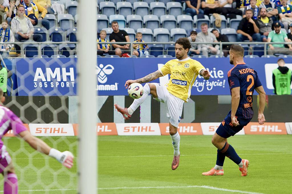 e3deb690 3064 41f6 94a6 cef9d64e8c21